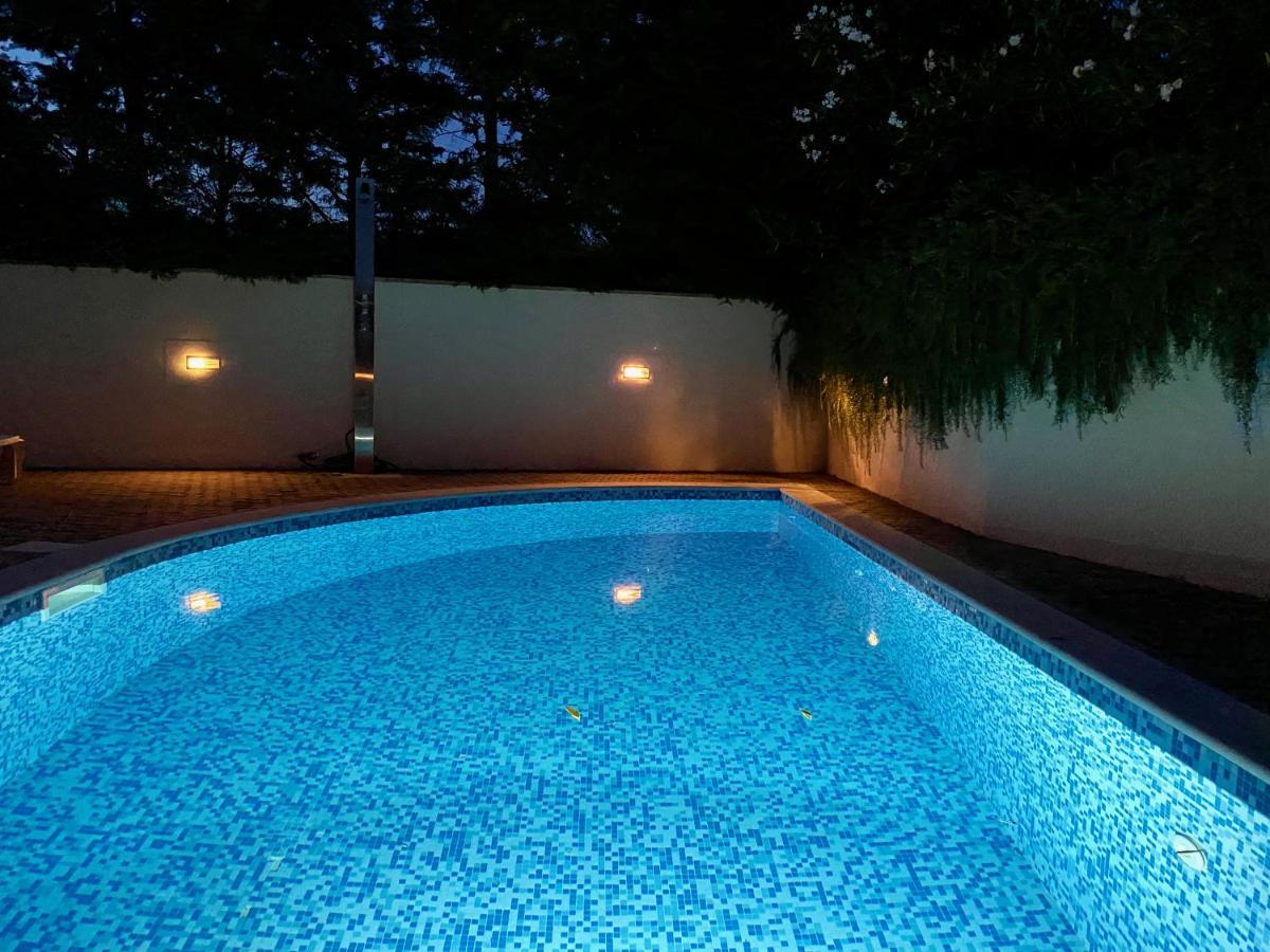 Private Pool And Mediterranean Garden Apt Mia Шіло Екстер'єр фото